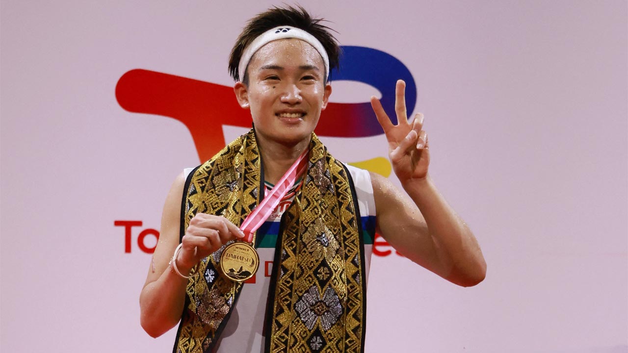Indonesia Masters: World No. 1 Kento Momota wins title a year after car crash