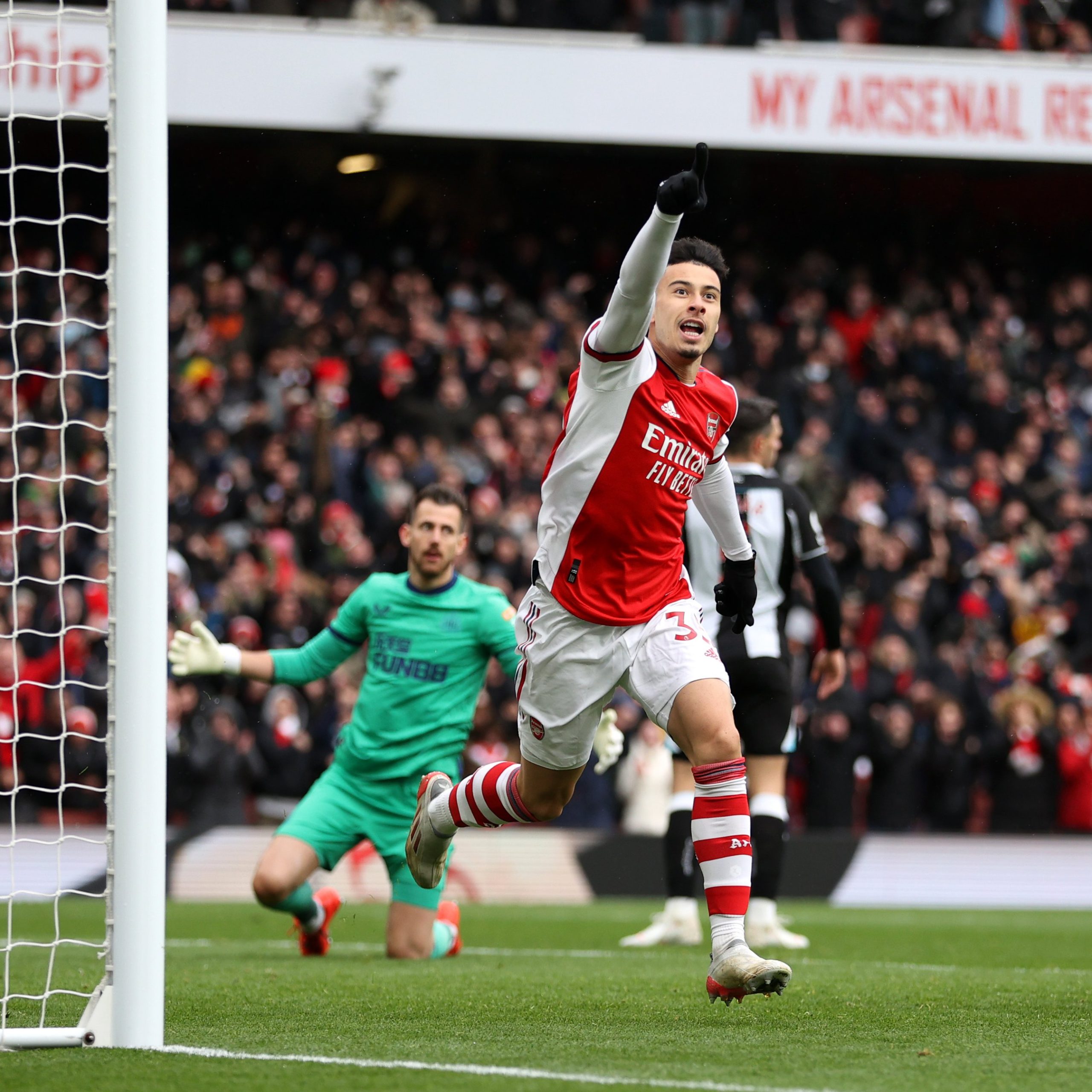 Premier League LIVE: Saka & Martinelli fire Arsenal 2-0 against Newcastle; The Gunners move 4 points clear of Wolves while Newcastle stay bottom