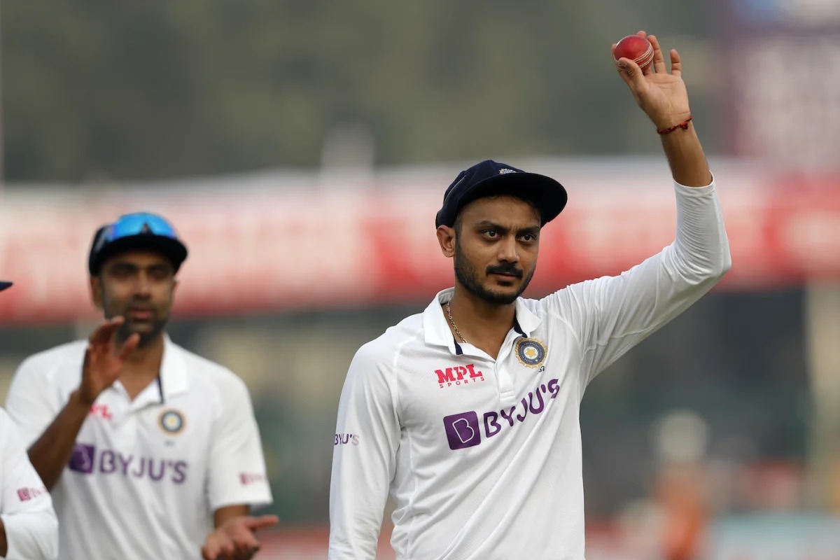 IND vs NZ LIVE: Axar Patel puts up BIG-RECORD Breaking SHOW, takes 5th - 5 wicket haul in only 4 tests