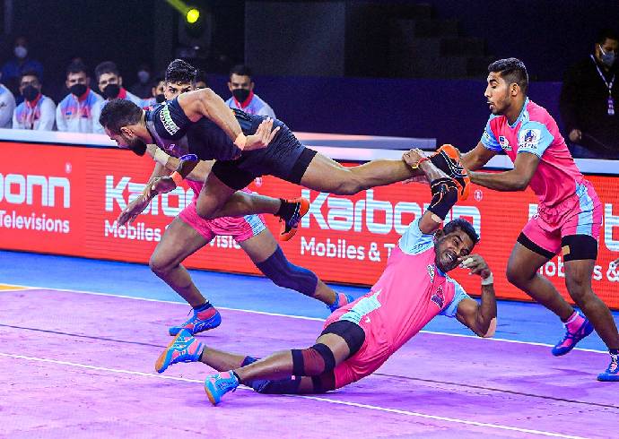 U Mumba beat Jaipur Pink Panthers Highlights: Abhishek Singh, V Ajith propel Mumba to second win of tournament