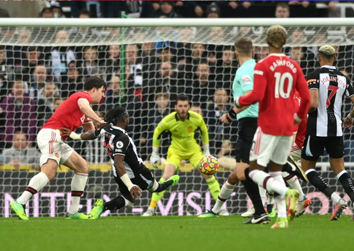 Newcastle 1-1 Manchester United: Dreadful Manchester United draw against Relegation strugglers Newcastle United, Check Out Match Report-