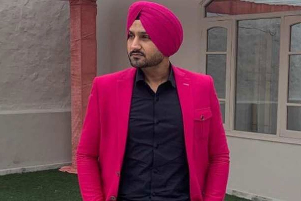 Harbhajan Singh again raises speculations on joining politics, ‘I have multiple offers from different parties’