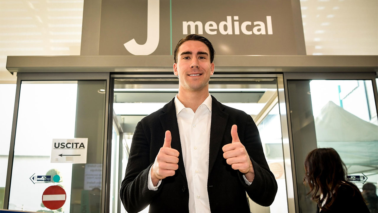 Serie A: Juventus bound Dusan Vlahovic arrives in Turin to complete his medical