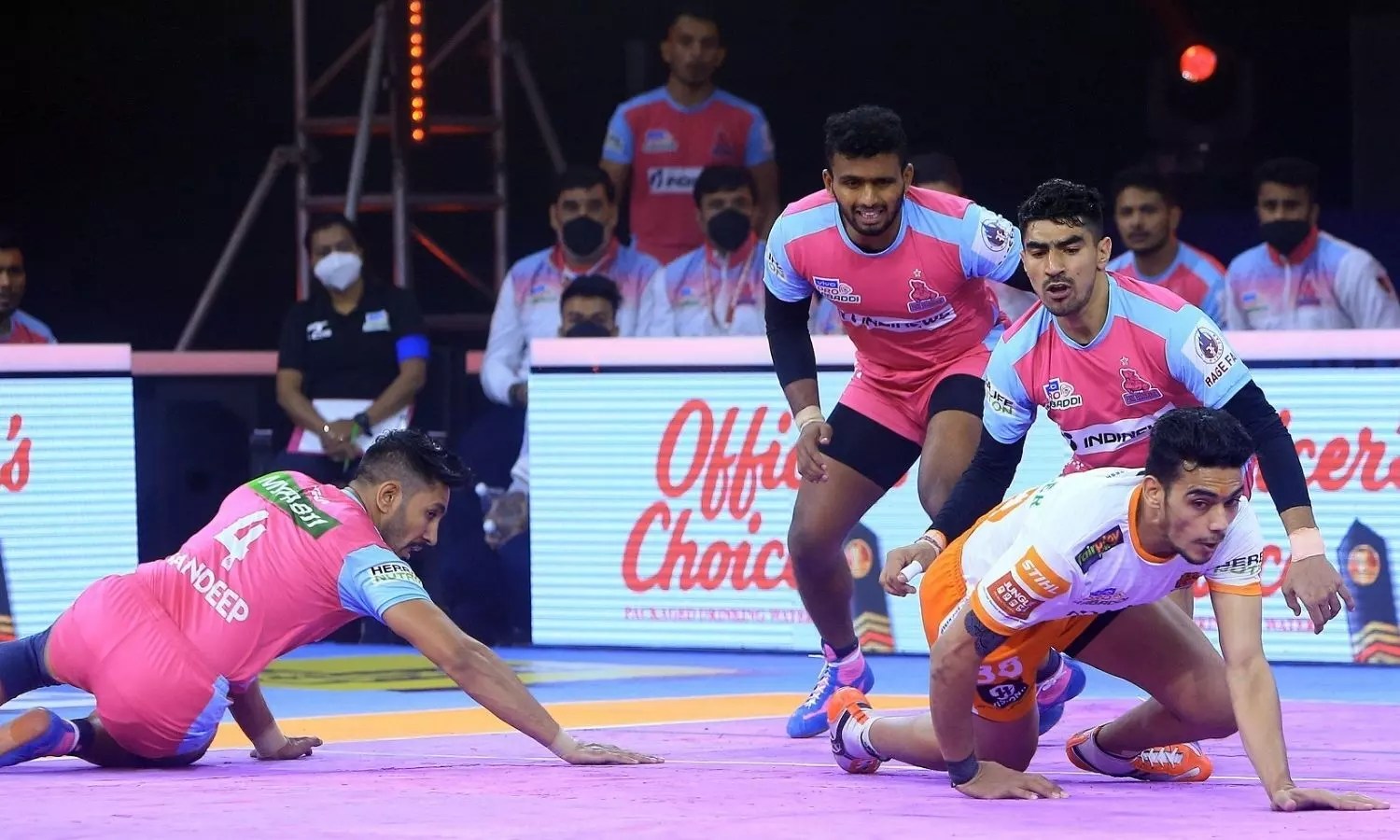 PKL Final LIVE: Jaipur Pink Panthers face Puneri Paltan in all important final, Check LIVE streaming info, Time, Squads, Head-to-Head record, All you need to know about Pro Kabaddi League 2022 Final