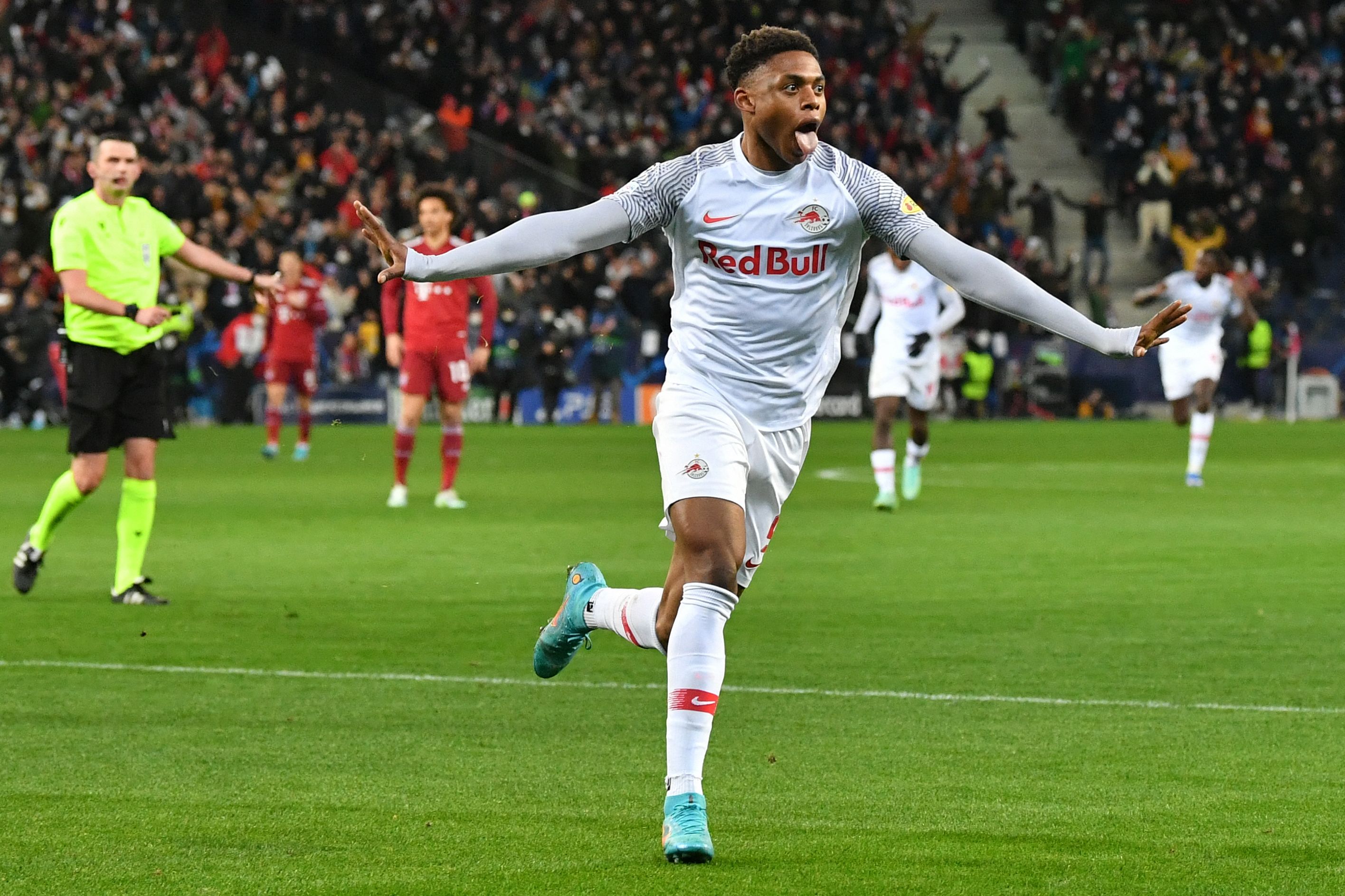 Salzburg 1-1 Bayern Munich Highlights: Kingsley Coman spares Bayern's blushes after scoring a 90th-minute equaliser against RB Salzburg in the 1st Leg of the Round of 16