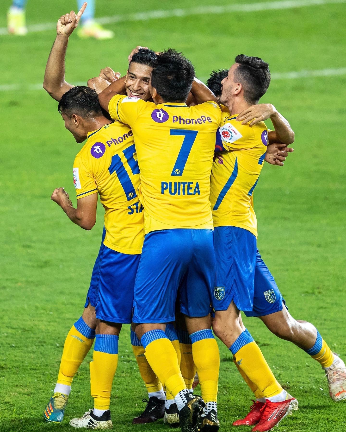 KBFC beat MCFC: Goals from Samad and Alvaro Vazquez help Kerala Blasters FC strengthen their playoffs hopes with a commanding win over Mumbai City FC