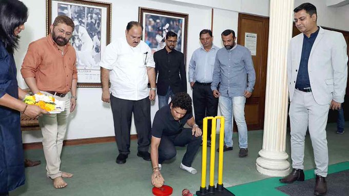 IPL 2022: Sachin Tendulkar inaugurates revamped Sharad Pawar indoor academy at BKC- See Pics