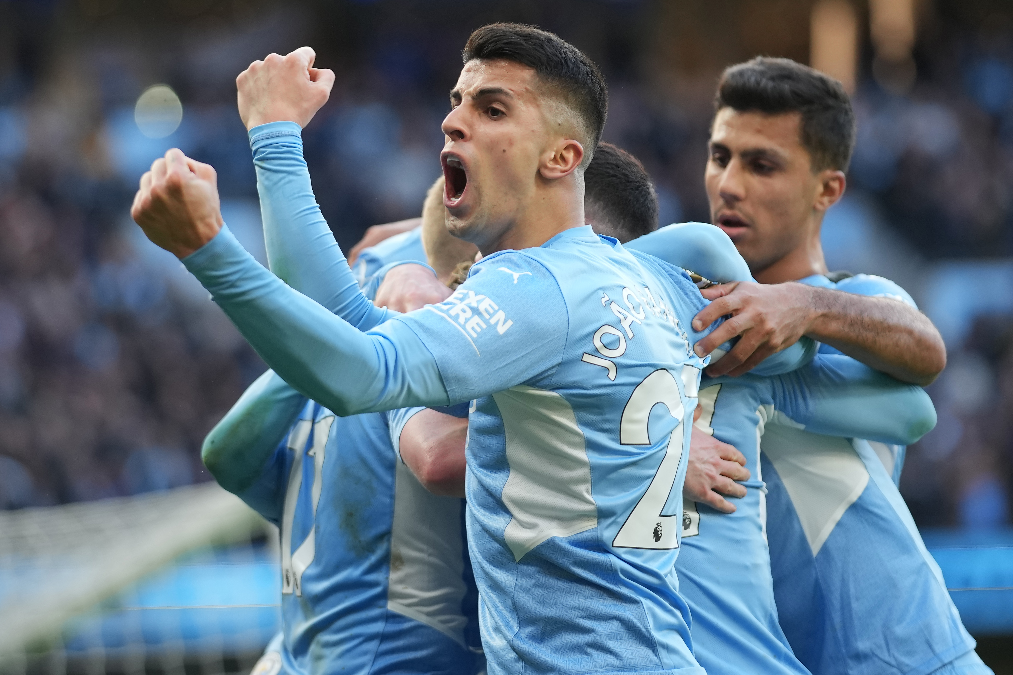 Manchester City 4-1 Manchester United: - Man United's fightback washed away by dominant Man City who extend their lead to six points as 'Manchester is Blue'