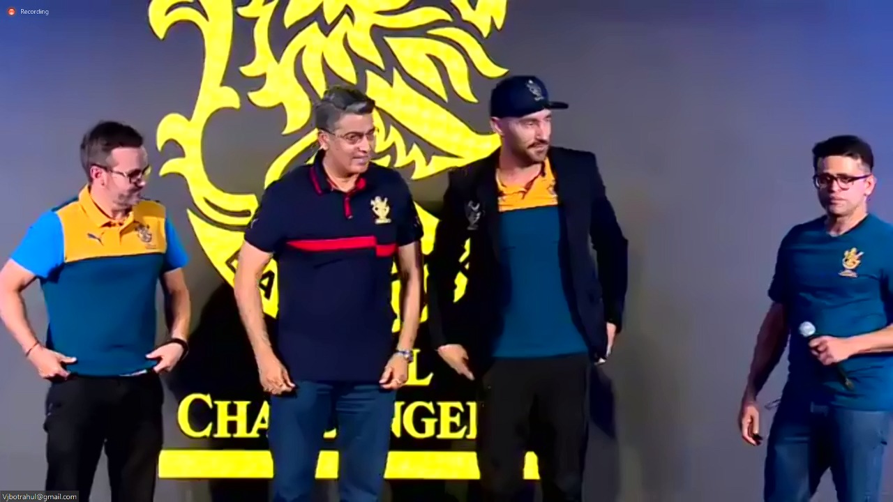 RCB new captain Faf du Plessis: Royal Challengers Bangalore Hotel, Full Schedule, full squad, Jersey, players salary, key players, Records, Group