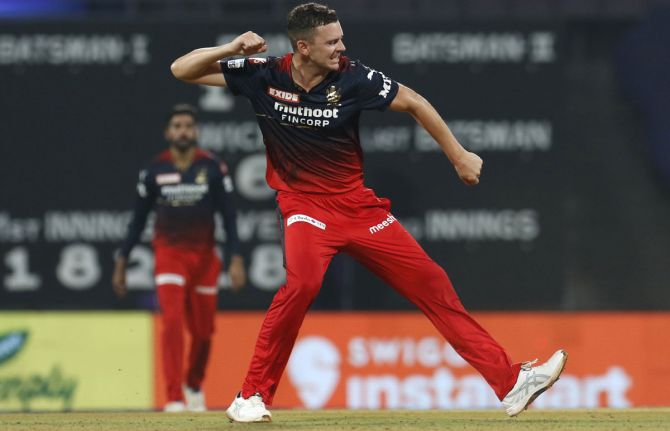 IPL 2022: RCB gun pacer Josh Hazlewood delighted with DY Patil stadium after four-fer against LSG, says, ‘Bounce is UNREAL’- check out