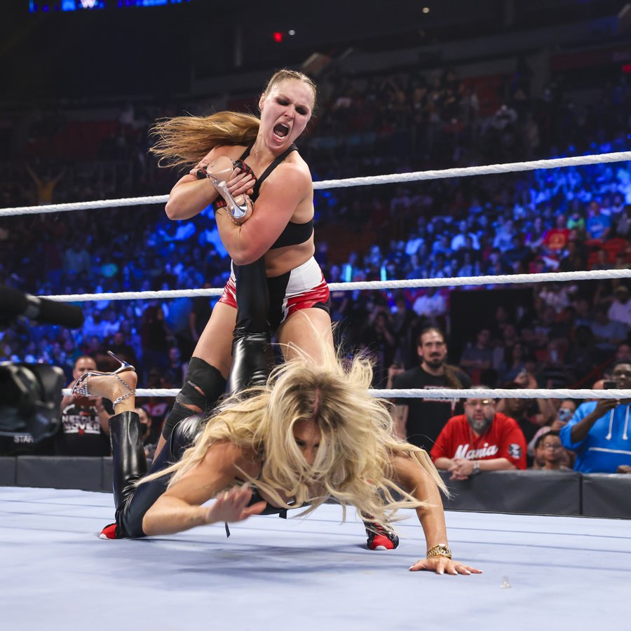 WWE SmackDown Results: Ronda Rousey Gains Momentum ahead of Charlotte Flair with a Huge Win