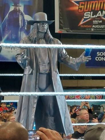 WWE WrestleMania 38 Live: WWE Reveals The Undertaker Statue
