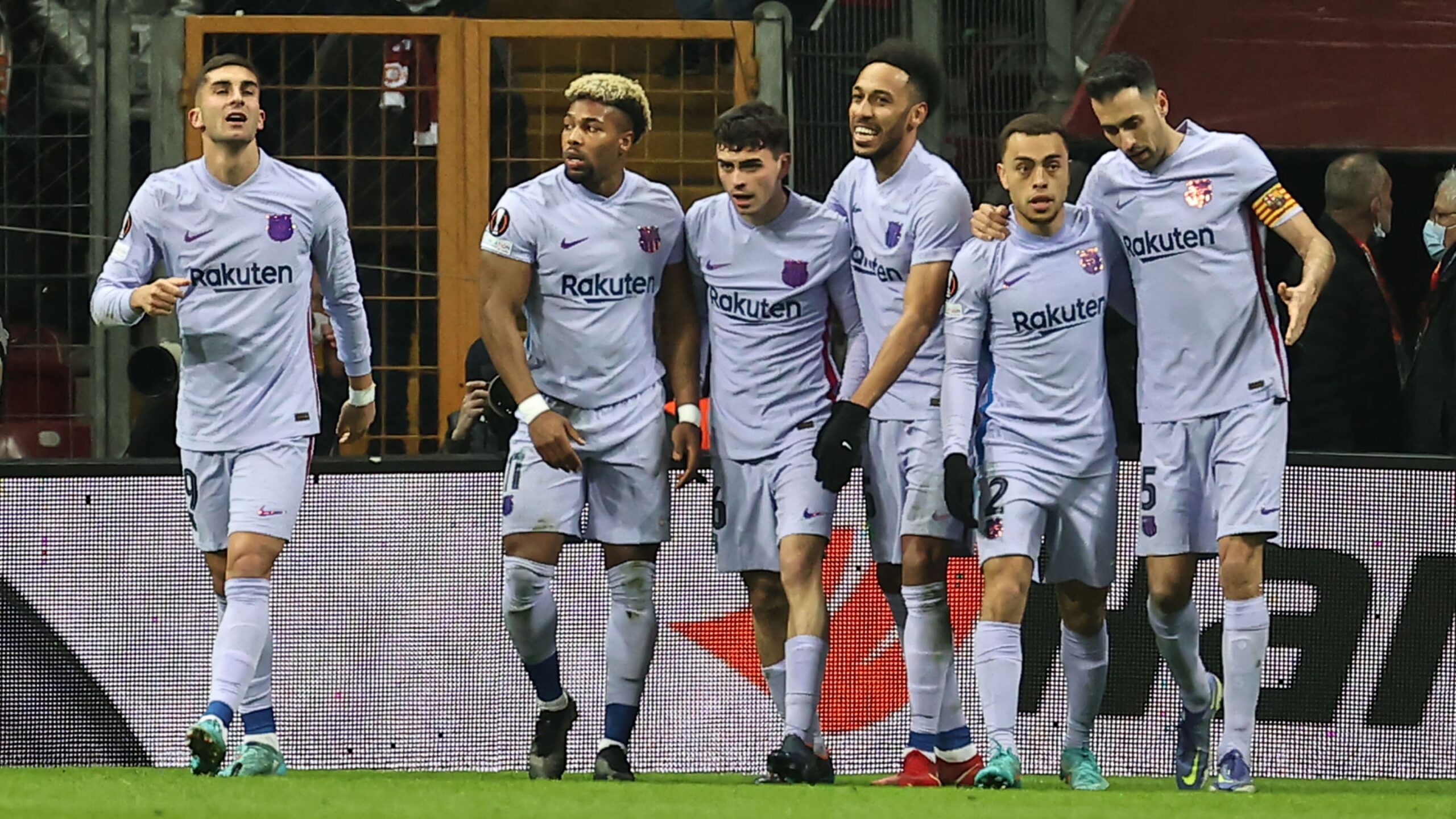 Eintracht Frankfurt vs Barcelona en vivo: Consulta el once inicial