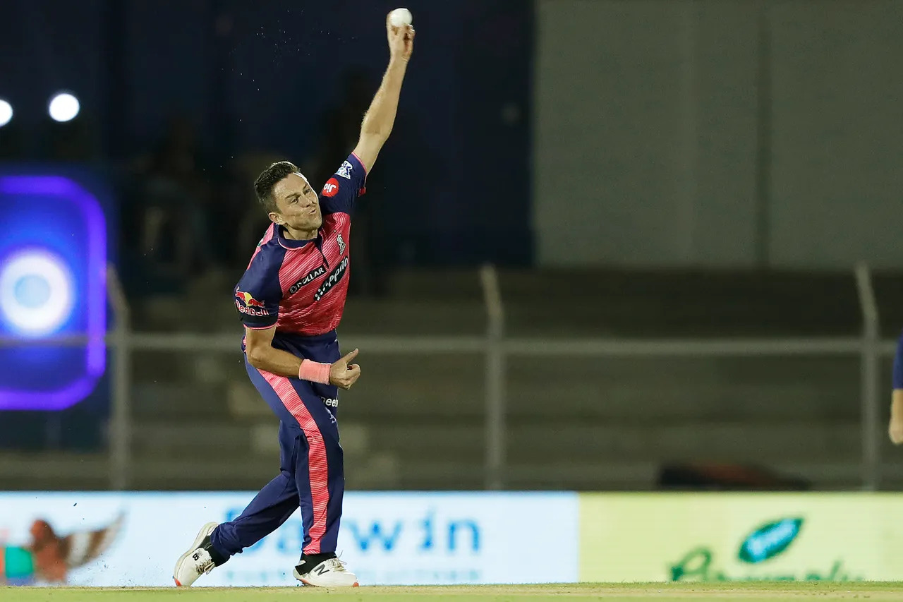 LSG vs RR LIVE: Rajasthan Royals pacer Trent Boult RATTLES Lucknow Super Giants, gets 2 WICKETS in 2 BALLS - Watch Video