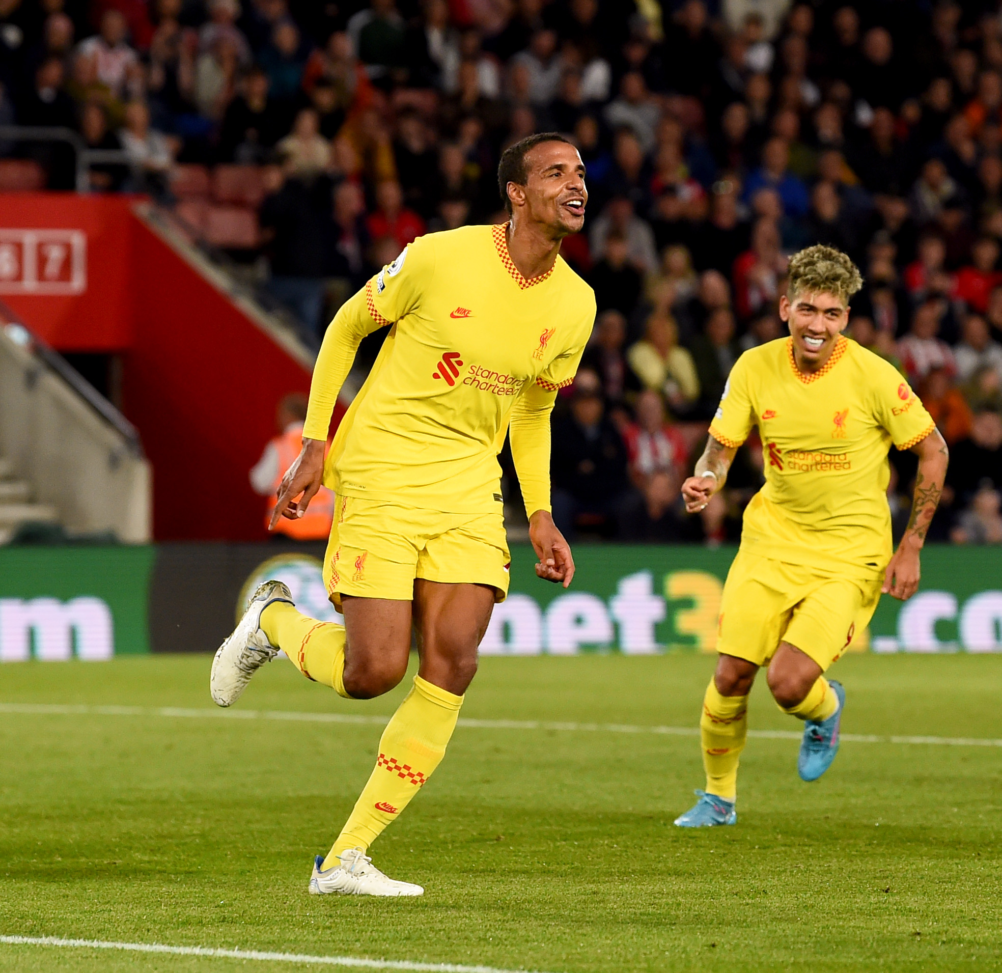 Premier League: Liverpool COMEBACK to beat Southampton 2-1 and keep Premier League Title race ALIVE for Sunday's Finale, Joel Matip and Minamino with the goals, Watch HIGHLIGHTS