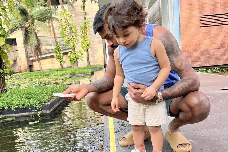 IPL 2022 Qualifier-1 LIVE: Super-Cool Gujarat Titans captain Hardik Pandya Super-Relaxed before Rajasthan Royals clash, Check how son Agastya makes Daddy Hardik Chill OUT