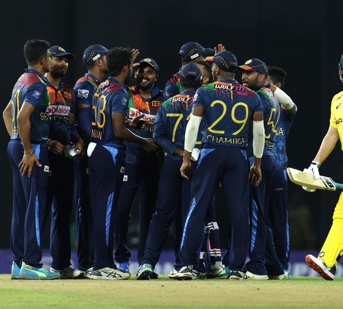 SL vs AUS LIVE Score 4th ODI: EPIC comeback from Sri Lanka, Lions take 5 wickets in 51 runs to WIN series - Follow SL vs AUS LIVE updates