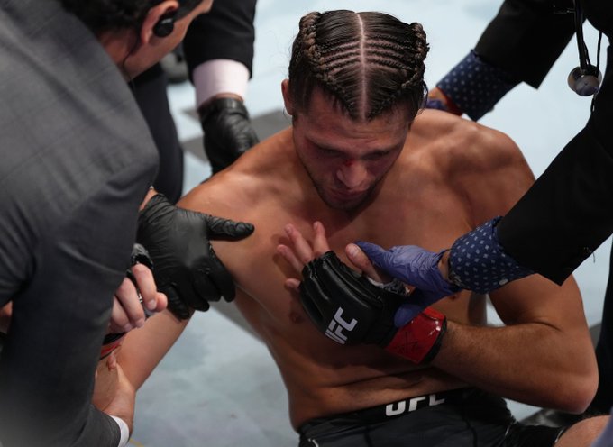UFC Long Island: UNFORTUNATE ENDING to Brian Ortega vs Yair Rodriguez, Did T-City's Shoulder Injury gift Pantera with Title Shot?