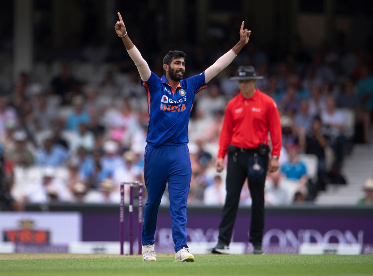 IND vs ENG LIVE: Jasprit Bumrah REGISTERS best ODI figures, ROUTS England with fiery 6-wicket haul - Check Out