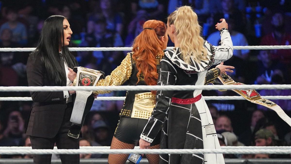 Charlotte Flair drops Raw Women's Title
