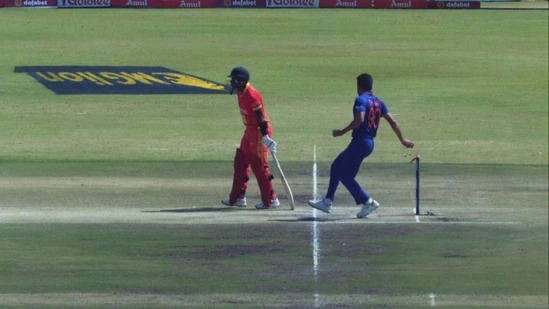 IND vs ZIM LIVE: Deepak Chahar mankads Innocent Kaia but Zimbabwe opener stays on as India show spirit of cricket - Watch video
