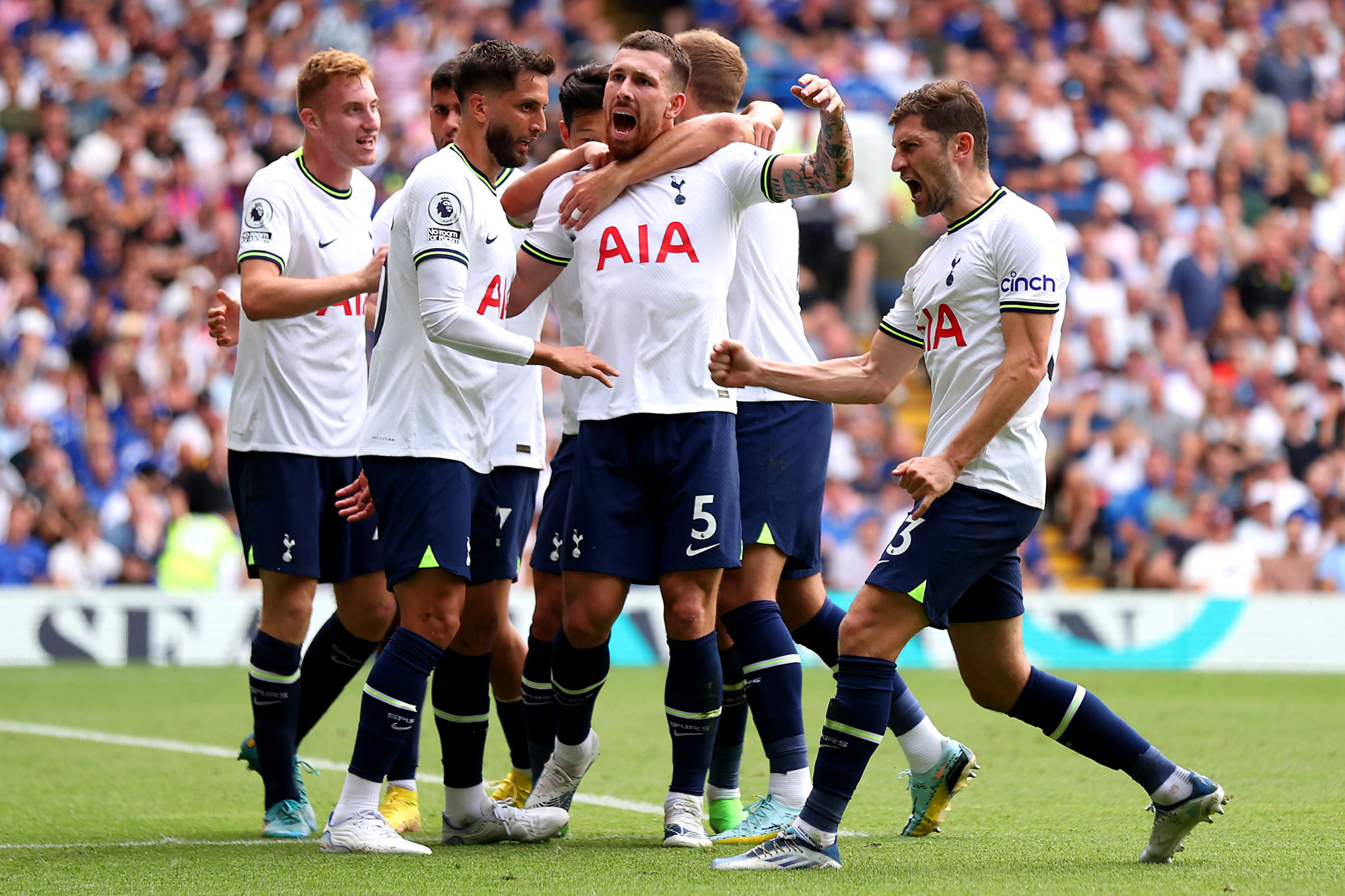 Tottenham Hotspur vs Wolves LIVE Streaming: Spurs aiming top spot in Premier League, Follow Tottenham vs Wolves live score: Check team news, Playing XI, Live Streaming & Live Telecast, Predictions