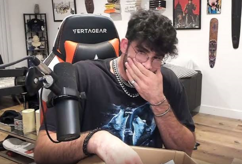 HasanAbi Popular Twitch streamer celebrates 1 MILLION SUBSCRIBERS on