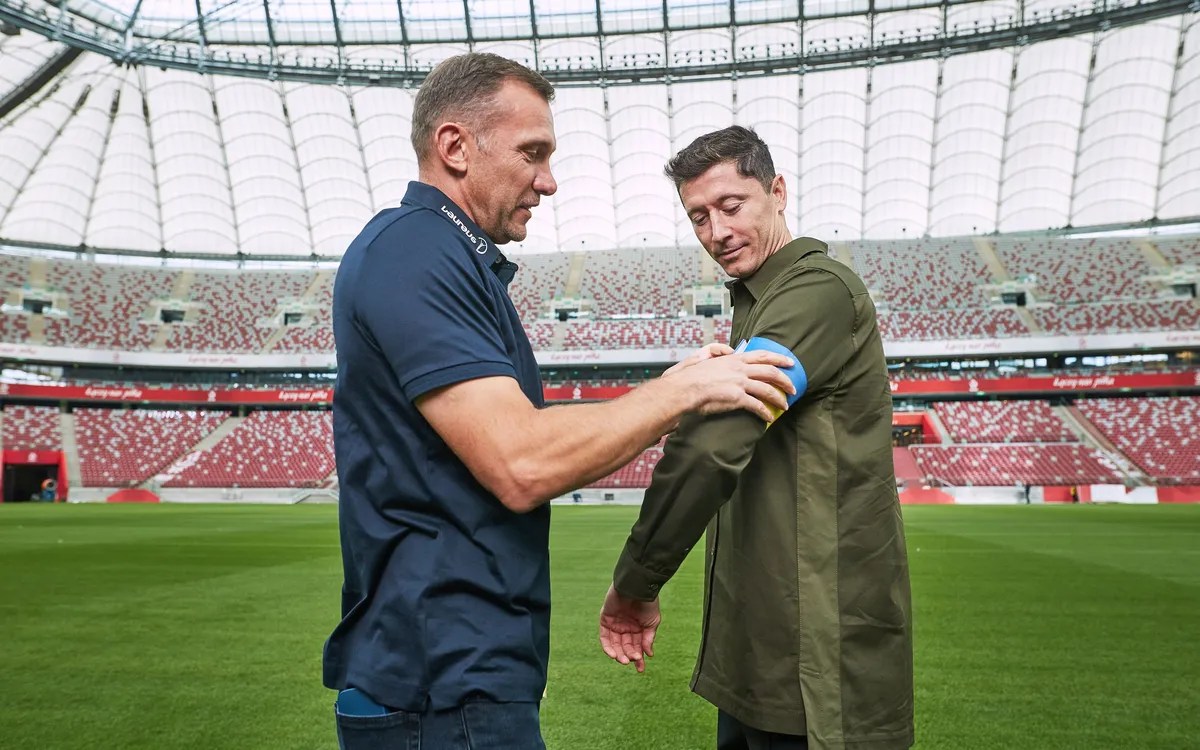 Polonyalı kaptan Robert Lewandowski, Katar'da Ukrayna kaptanının kol bandını takacak