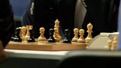 Magnus Carlsen Withdraws From A Chess Game Amid Cheating Allegations