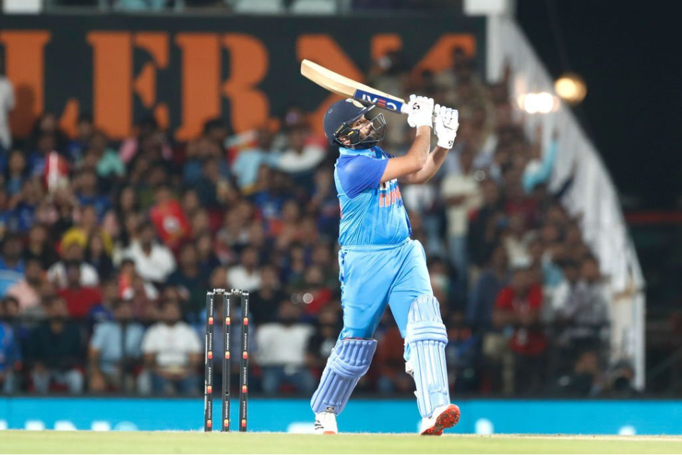 IND vs SA LIVE: Rohit Sharma creates history in second T20I against South Africa, becomes first Indian to play 400 T20s - Check Out 