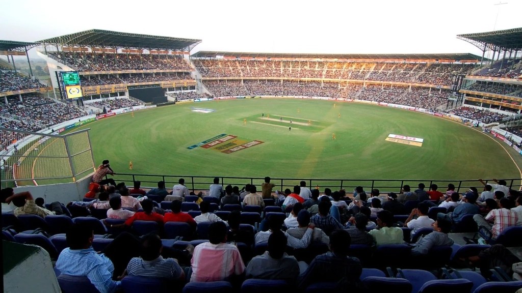 IND vs AUS LIVE: Yağmur muhtemelen SPOILSPORT oynayacak ama binlerce taraftar IND vs AUS 2nd T20 biletleri için VCA Stadyumu'na akın ediyor.  Hindistan vs Avustralya 2. T20