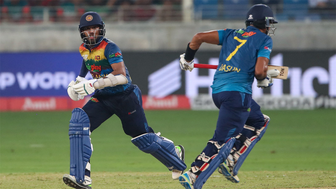 Asia Cup 2022: Sri Lanka batters' late blitz stuns Bangladesh, team moves to Super Four