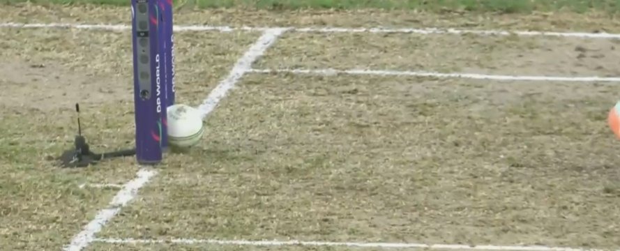 SL vs PAK LIVE: Fakhar Zaman gets EXTREMELY LUCKY! survives miraculously despite ball hitting middle stump, Watch Video