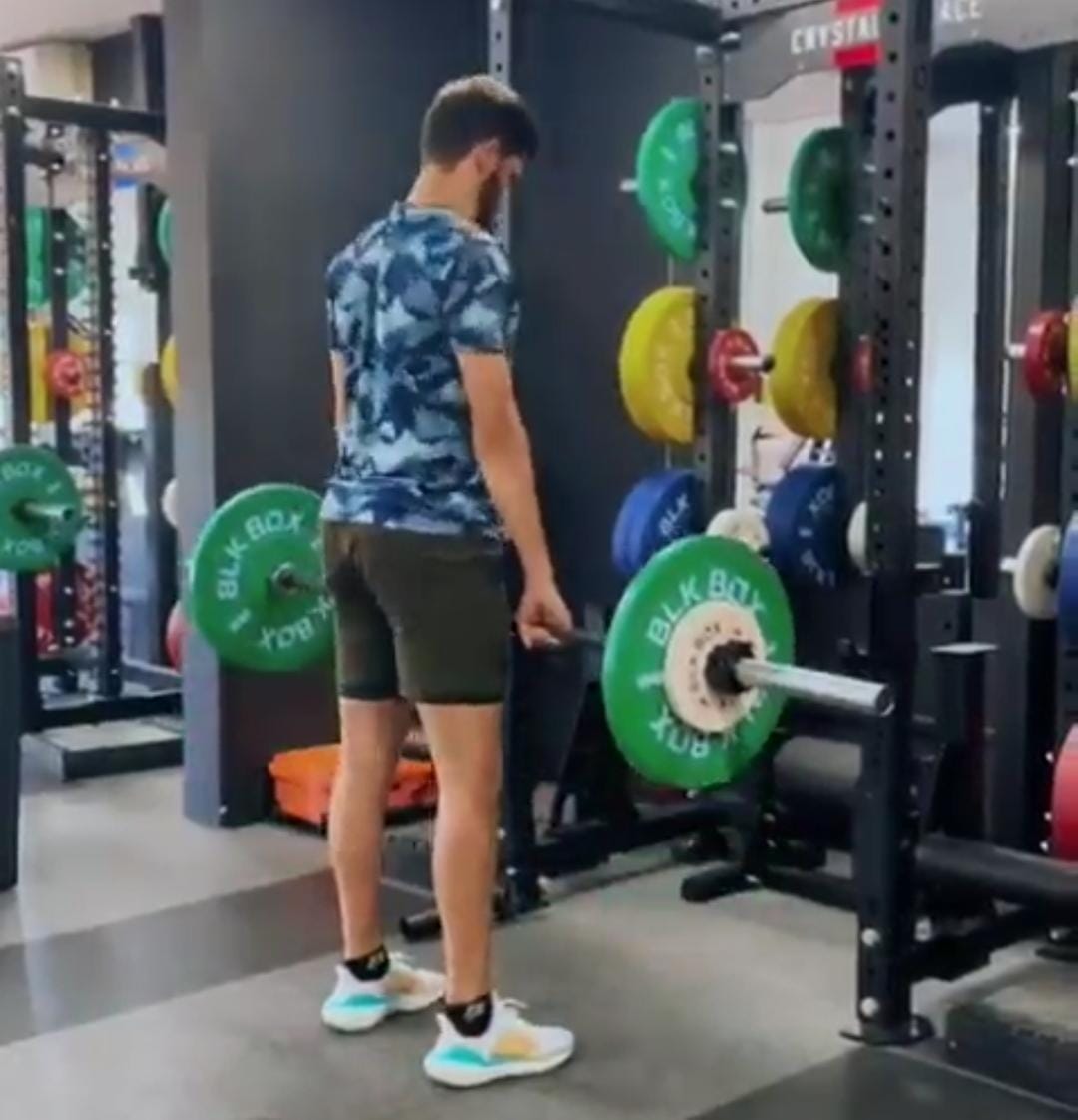 Pakistan T20 WC Squad: Shaheen Afridi Sweats out at Gym, GEARS up for Mega COMEBACK at ICC T20 World Cup - Watch Video