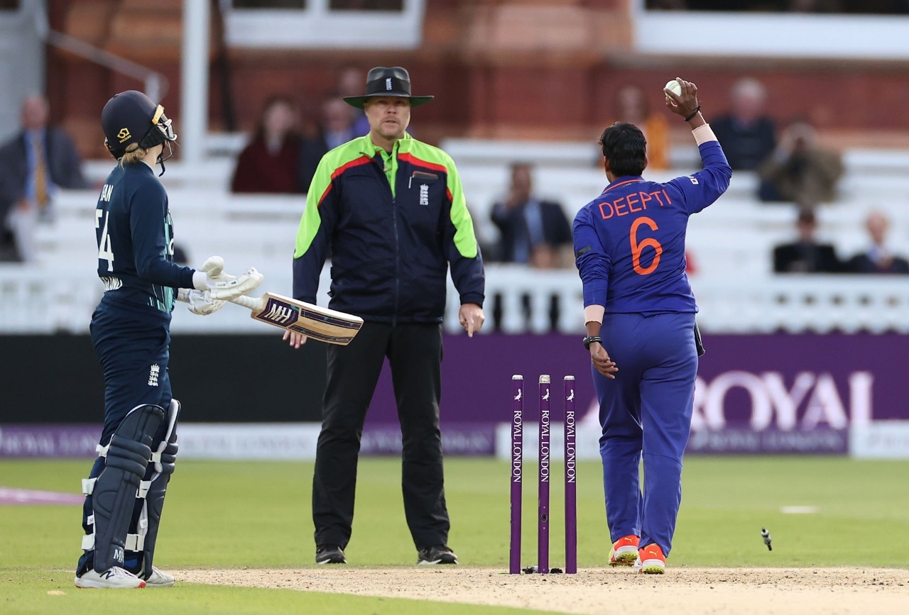 Deepti Sharma Mankading: Deepti Sharma pulls of an Ashwin, MANKADS Charlie Dean at Lord's to hand India 3-0 clean-sweep, Watch Video