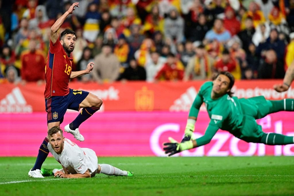 UEFA Nations League LIVE - Portugal BATTLE Spain for TOP spot and FINALS qualification - Check Portugal vs Spain -LIVE, Predicted XI, Live Streaming – Follow Live