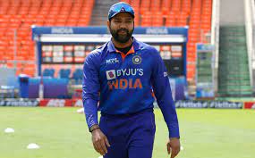 T20 World Cup: India captain Rohit Sharma wants Karthik to play more before T20 WC,  says ‘Want to give more game time to Dinesh Karthik’