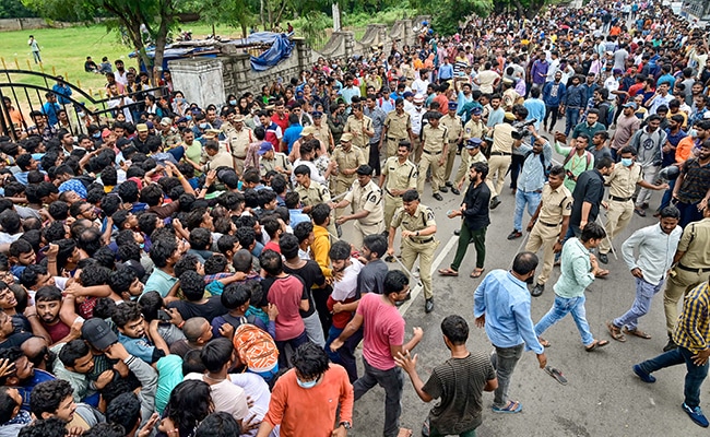 IND AUS Match Tickets: Big Drama in Hyderabad Cricket Association’s office for TICKETS, Police case filed against HCA for fans stampede: Follow LIVE UPDATES