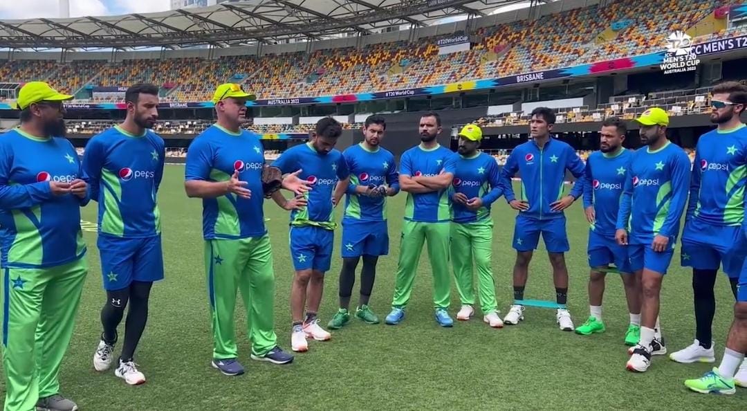 ICC T20 World Cup: Pakistan HITS Practice Session in FULL Force, Hayden Heaps PRAISES for his squad, says 'Afridi is the Best Bowler' - Watch Video