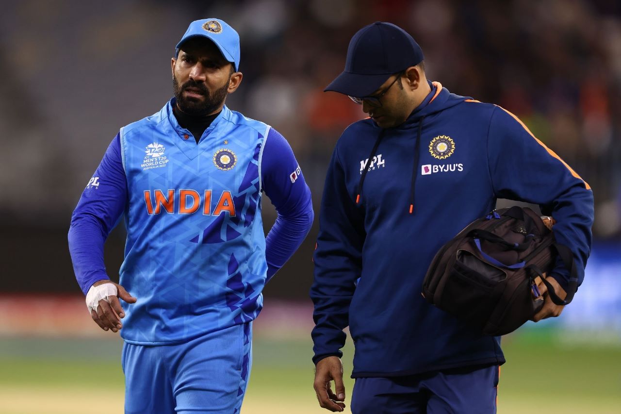 IND vs BAN LIVE: Dinesh Karthik avoids MAJOR INJURY, out of Bangladesh clash with back spasm, Rishabh Pant set to play at Adelaide, Follow ICC T20 World Cup 2022 LIVE Updates