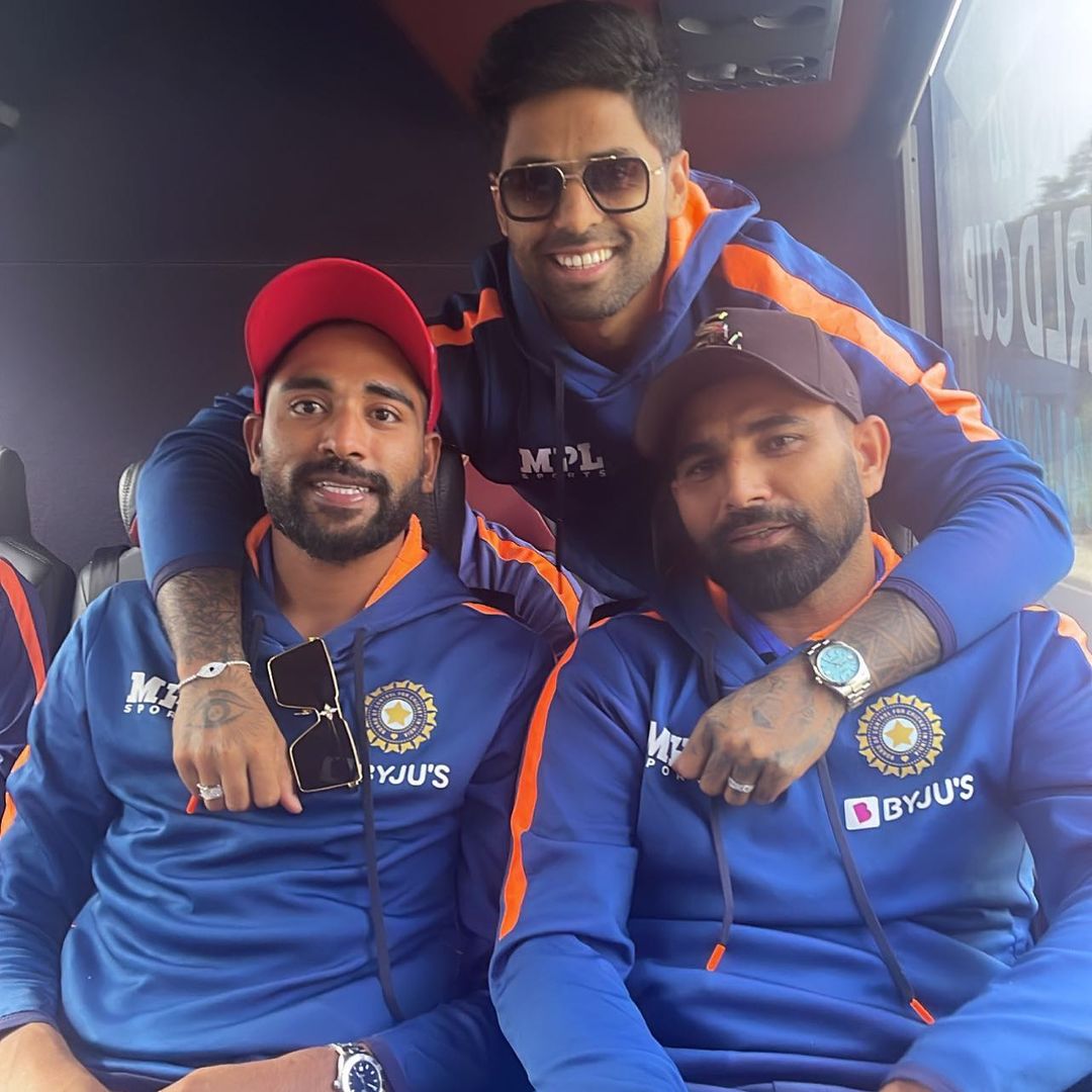T20 WC Semifinals LIVE: SELFLESS Rohit Sharma & Rahul Dravid take inspiration from Virat Kohli & MS Dhoni, GIVE UP on BUSINESS CLASS comfort for pacers in WC team, Check Details