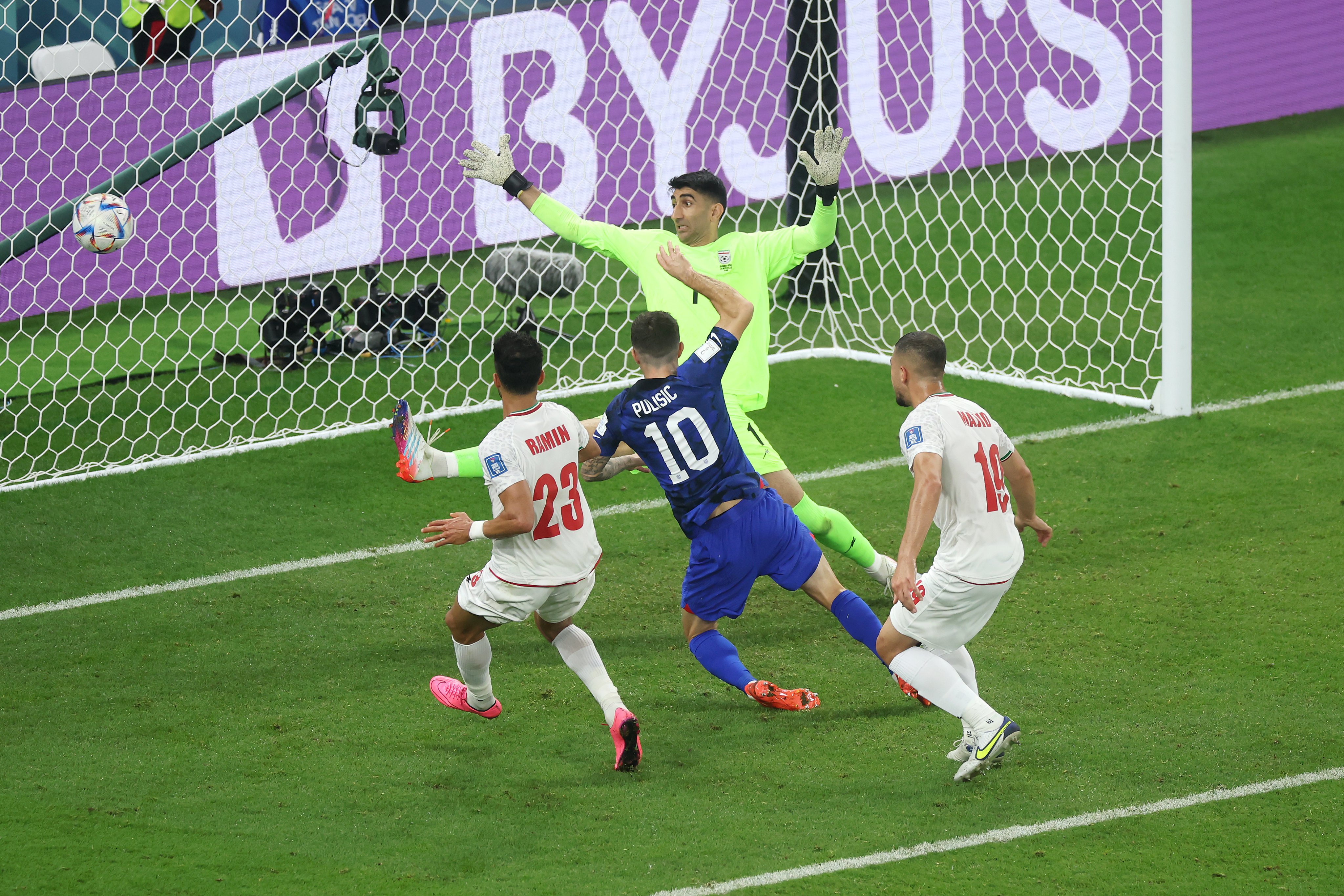 Iran vs USA HIGHLIGHTS: Christian Pulisic's LONE goal OUSTS Iran, USA join England in Round of 16: Watch IRN VS USA HIGHLIGHTS 