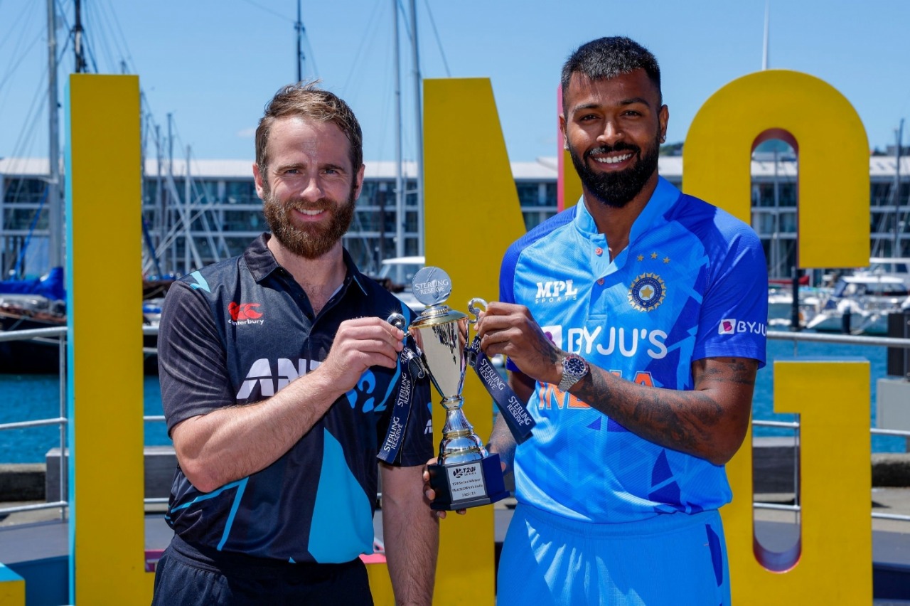 IND vs NZ LIVE: Ahead of India vs NewZealand T20 series, Hardik Pandya and Kane Williamson cruise in Wellington on their cool 'Crocodile Bike' - WATCH Video