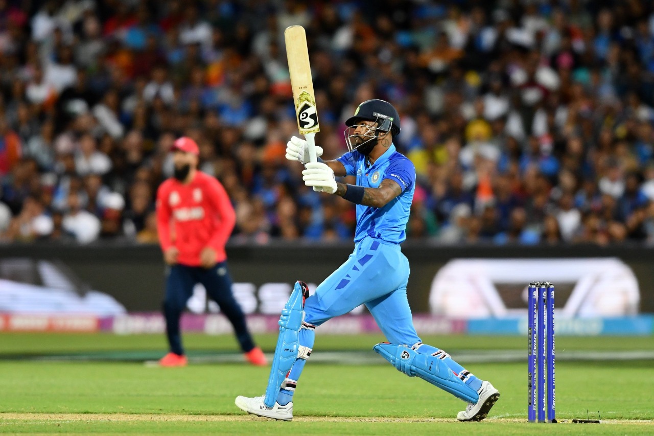 Hindistan T20 WC Çıkışı: Eski kaptan Sunil Gavaskar, T20'lerde Hint kriketinin yeni dönemi için çağrıda bulundu