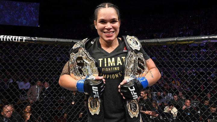 UFC champion: how many double champions have been there in the UFC ? Amanda Nunes