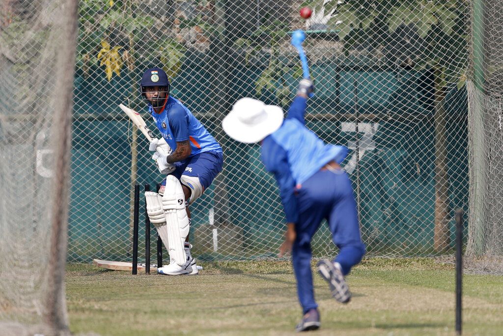 CEDERA terbaru KL Rahul BLOW ke Tim India, kapten mengambil cedera tangan, batting pelatih YAKIN partisipasinya, Ikuti Pembaruan LANGSUNG