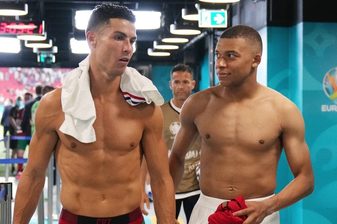 Mbappe on Ronaldo Messi: Kylian Mbappe backs Cristiano Ronaldo as greatest ever, NOT World Cup winner Lionel Messi and will ‘debate it for an hour’ - CHECK out