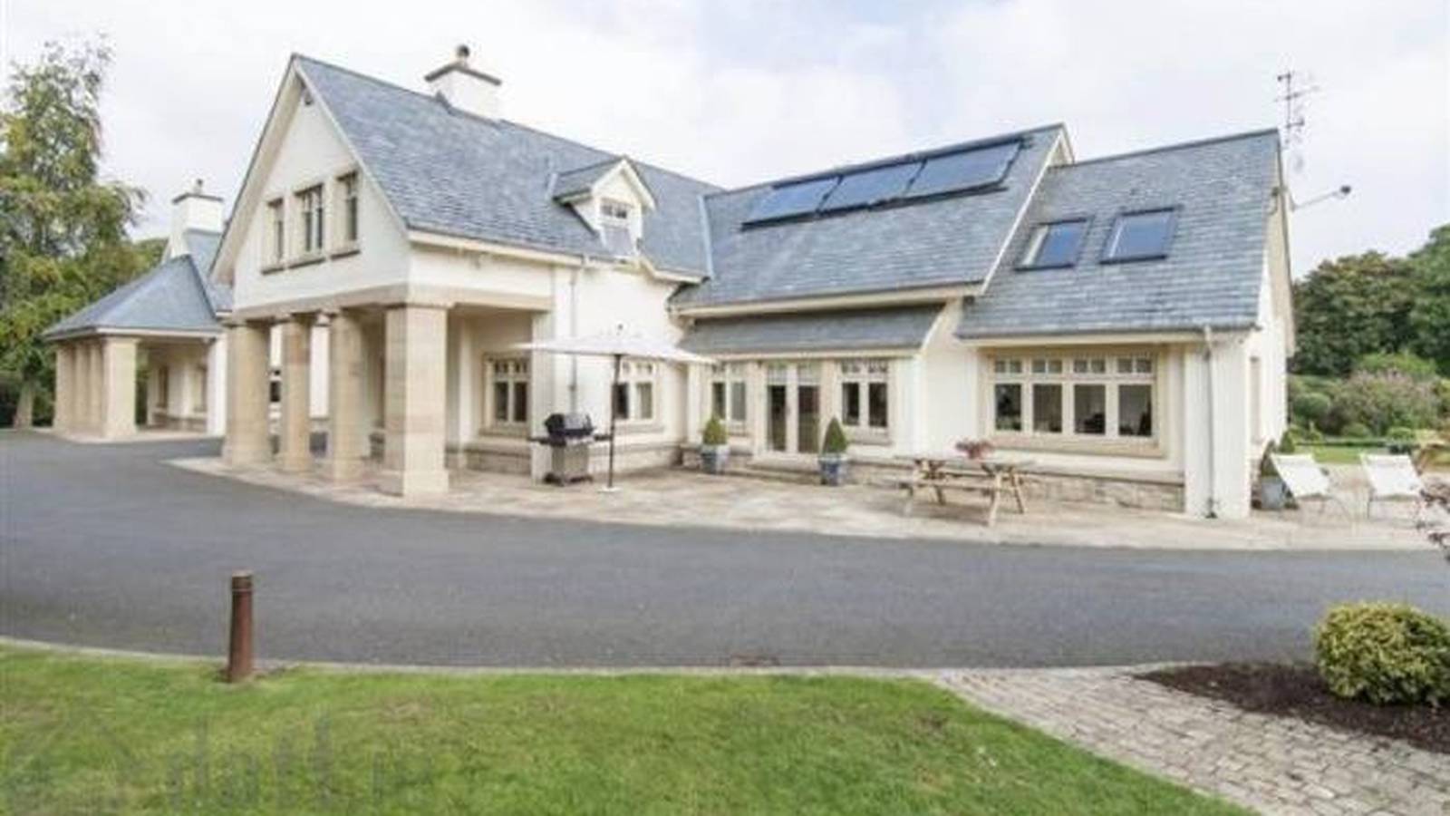 Conor McGregor House how does UFC Star McGregor's house look like?