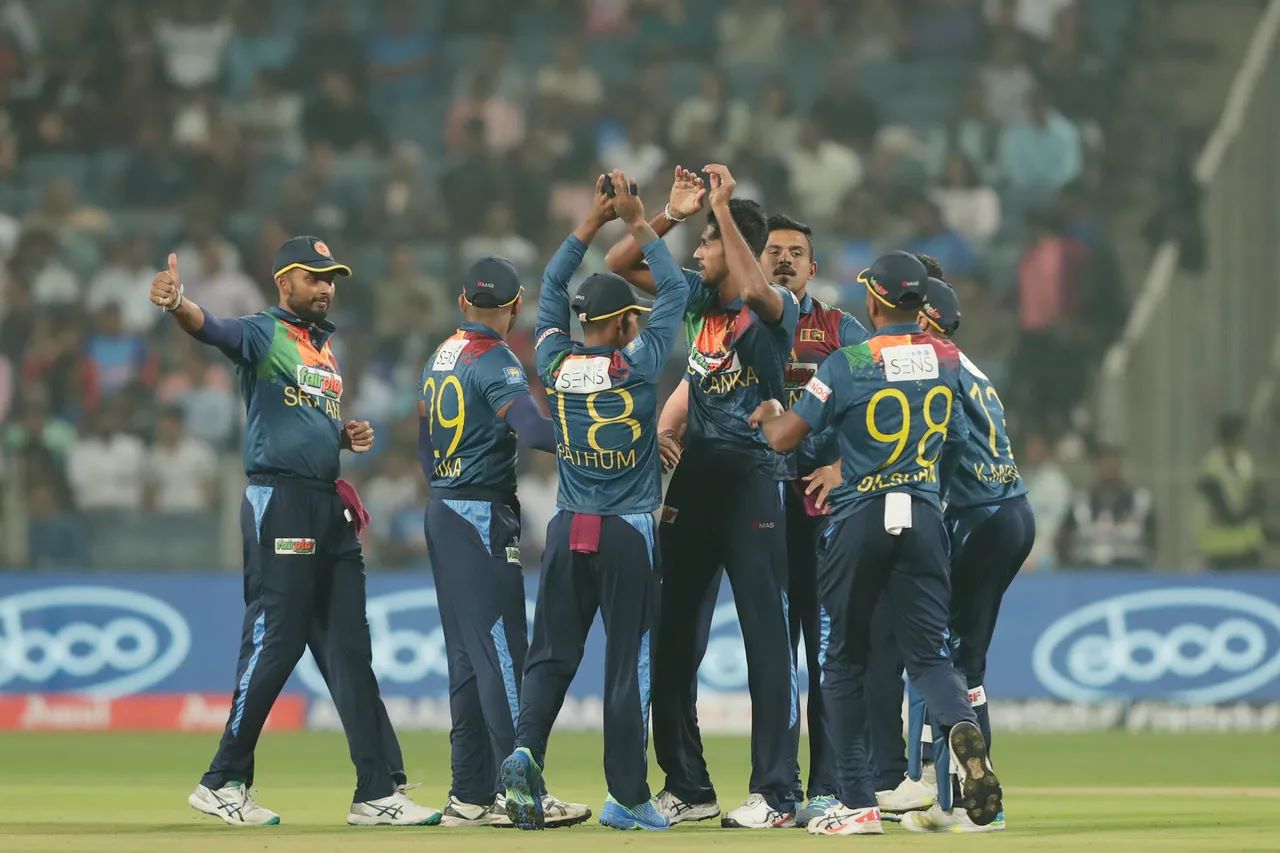 IND vs SL: Kapten Dasun Shanaka melanjutkan performa bagusnya melawan India, SLAMS lima puluh tercepat untuk SriLanka dalam format T20I: Lihat