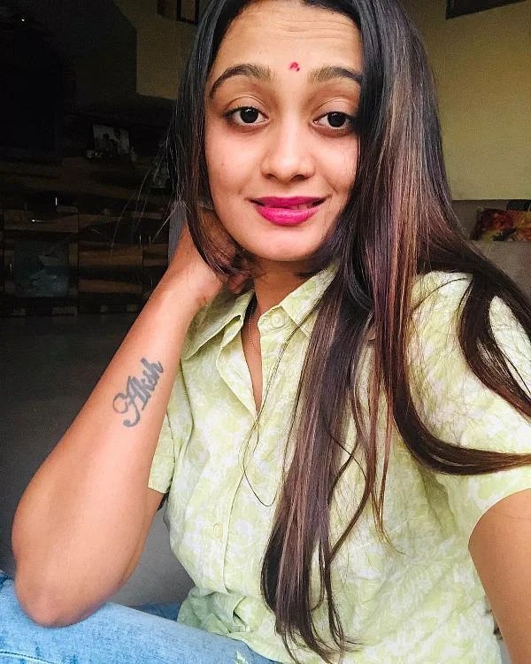 Axar Patel's Marriage: Meet Axar Patel's 'VERY BEAUTIFUL' fiancé, Watch why  everyone is call her Miss Gujarat: Check OUT